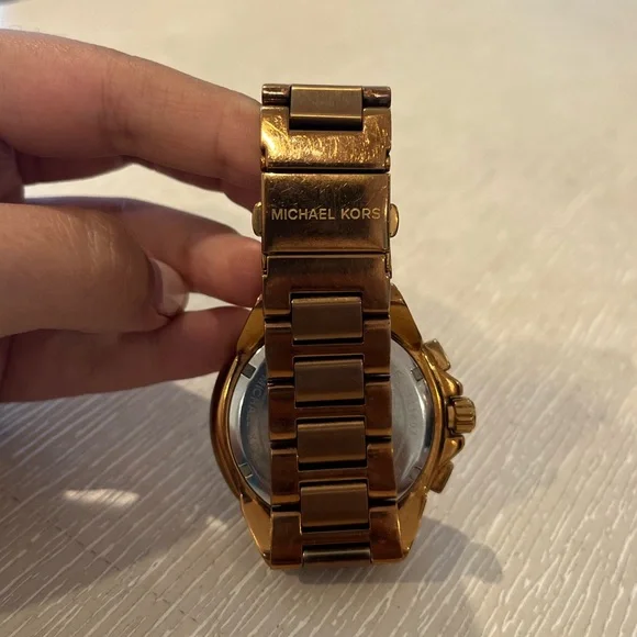 Michael Kors Women’s Rose Gold Watch mk-5757 stainless steel - Picture 4 of 8